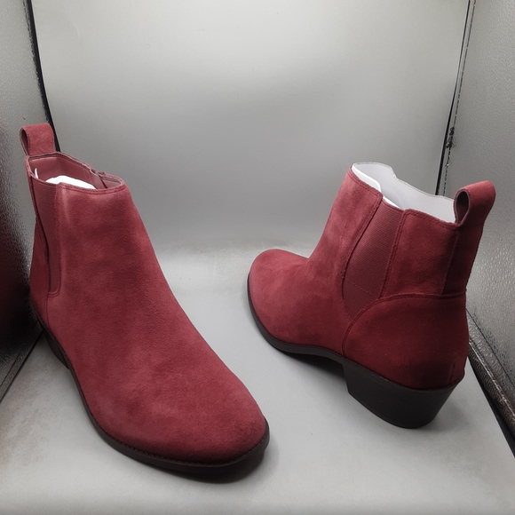 Vionic Women's Suede Ankle Boots - Red 9.5M - Picture 1 of 11